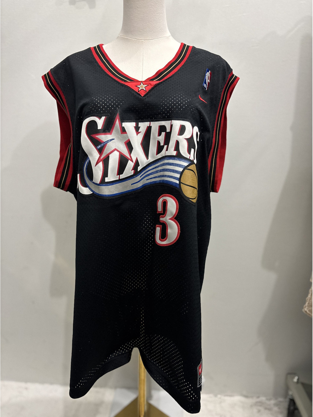 Nike Philadelphia 76ers Allen Iverson #3 Basketball Jersey
